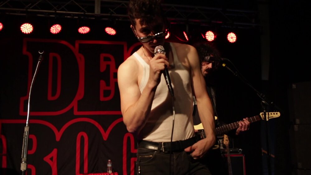 Des Rocs - Suicide Romantics live x Radiofreccia
